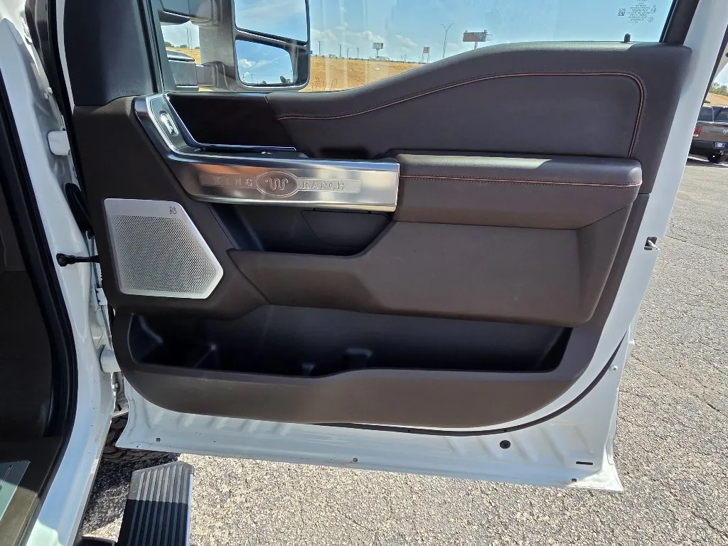 Ford F-250 photo 16