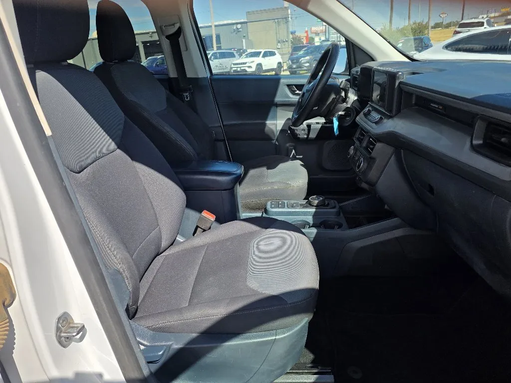 Ford Maverick photo 17