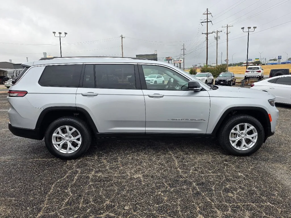 Jeep Grand Cherokee photo 8