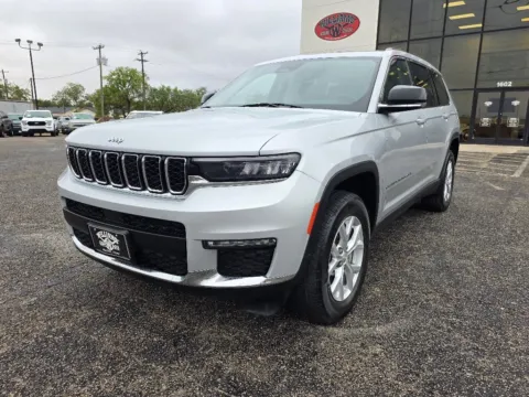 Another view of 2023 JEEP GRAND CHEROKEE L LIMITED for sale in Abilene, TX at Williams Group Auto