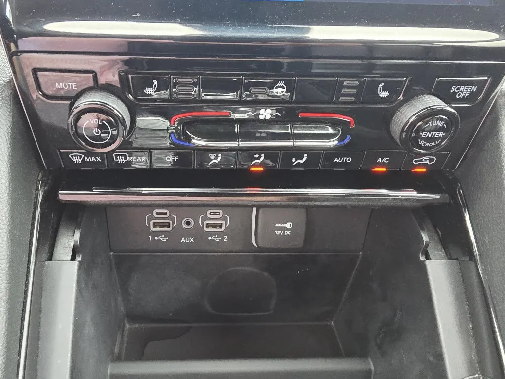 Jeep Grand Cherokee photo 22