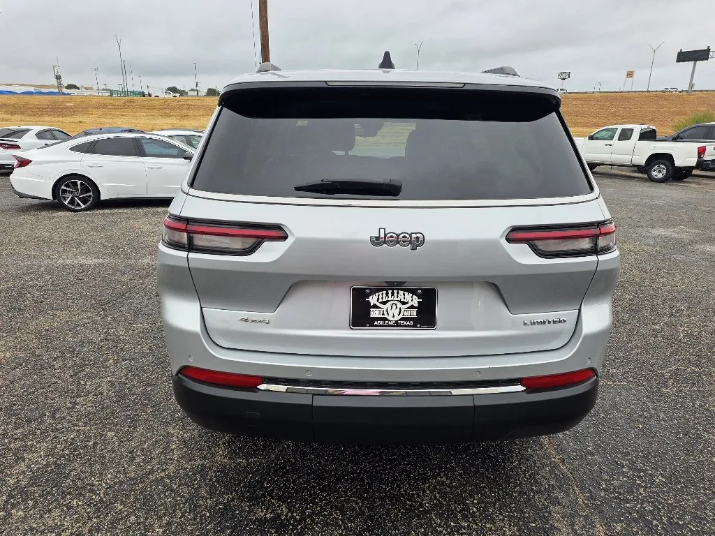 Jeep Grand Cherokee photo 6
