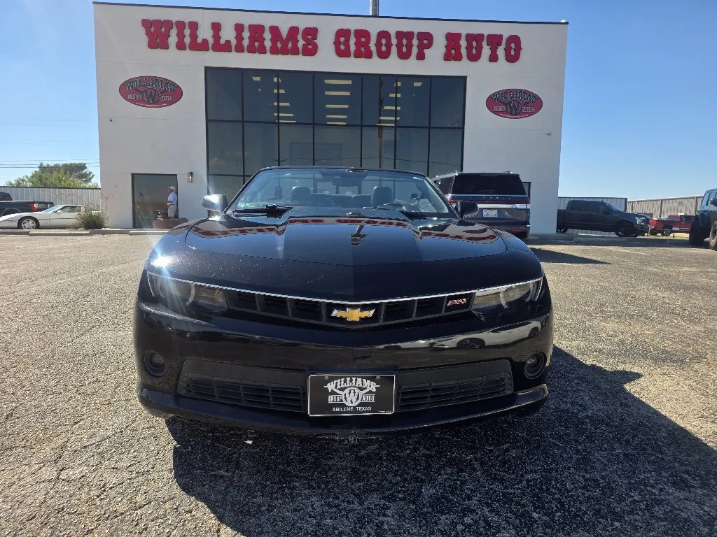 Chevrolet Camaro photo 2