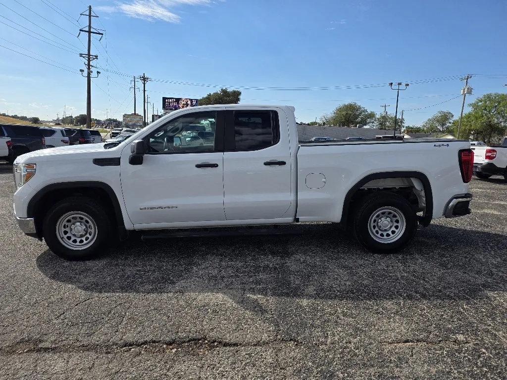 GMC Sierra photo 4