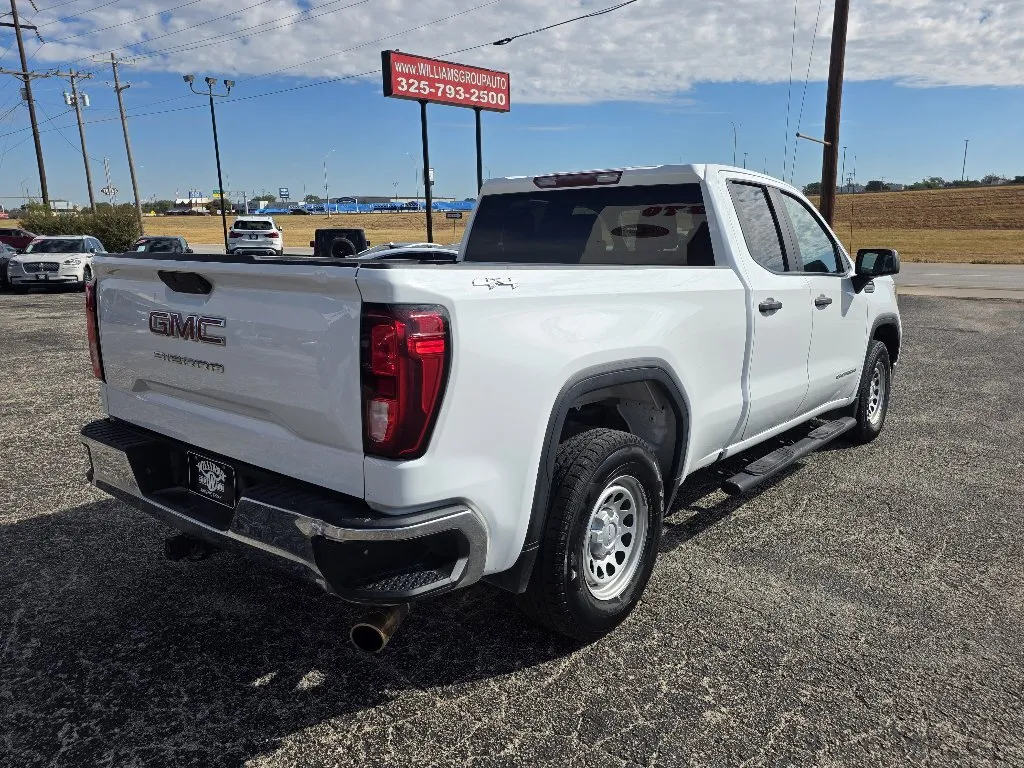 GMC Sierra photo 7