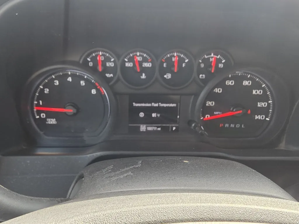 GMC Sierra photo 18