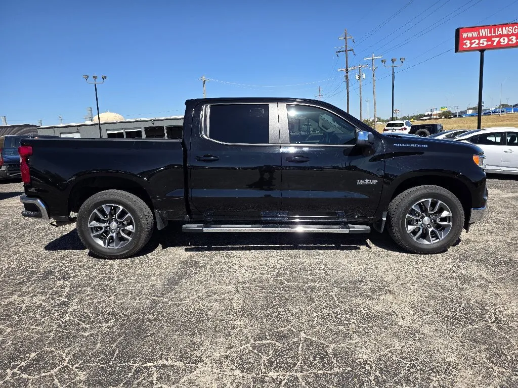 Chevrolet Silverado photo 8