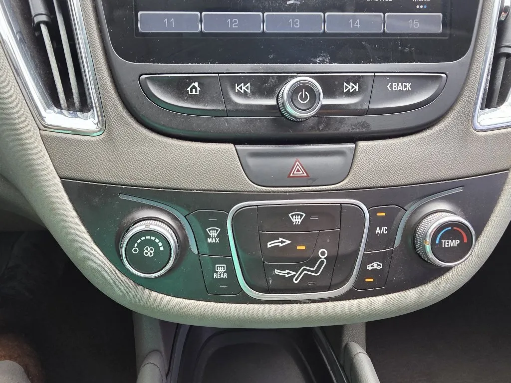 Chevrolet Malibu photo 20