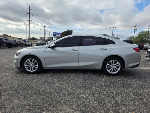 More photos of 2018 CHEVROLET MALIBU LT at Williams Group Auto, TX