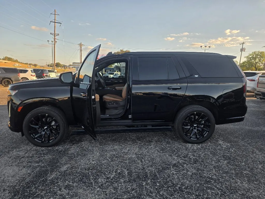 Cadillac Escalade photo 9
