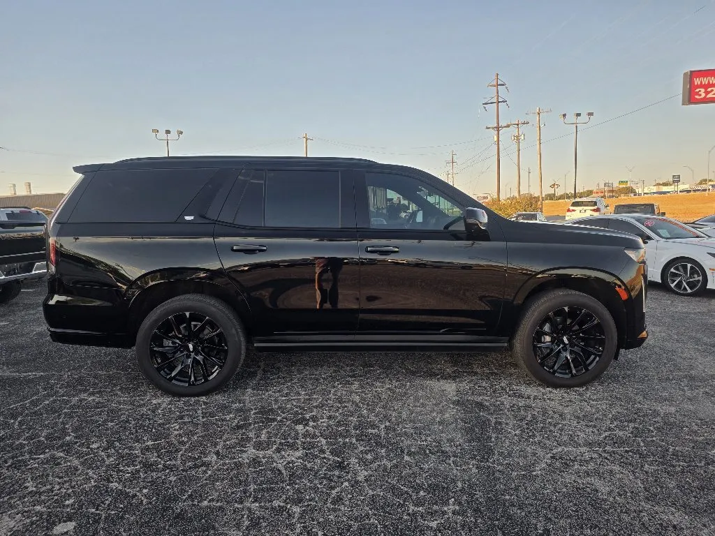 Cadillac Escalade photo 8