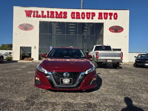 Photos of 2022 NISSAN ALTIMA SV for sale in Abilene, TX at Williams Group Auto