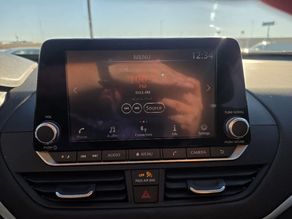 Nissan Altima photo 19