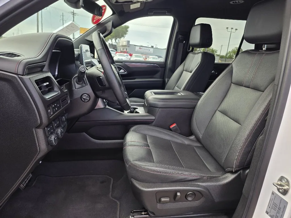 Chevrolet Tahoe photo 11