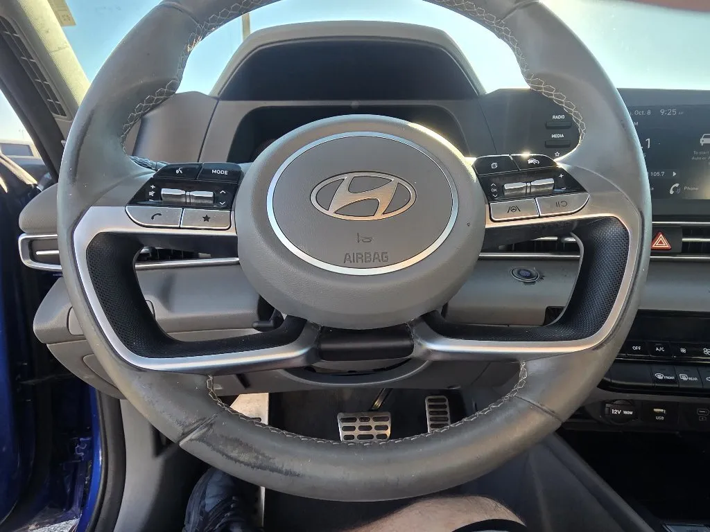 Hyundai Elantra photo 22