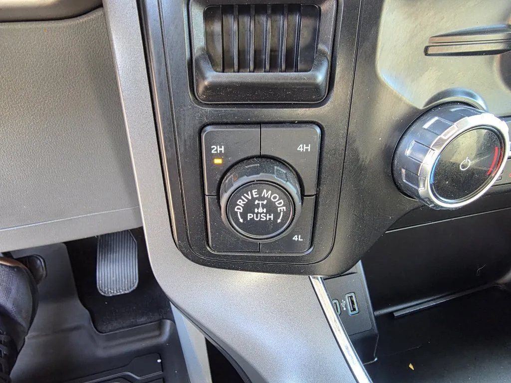 Ford F-150 photo 21