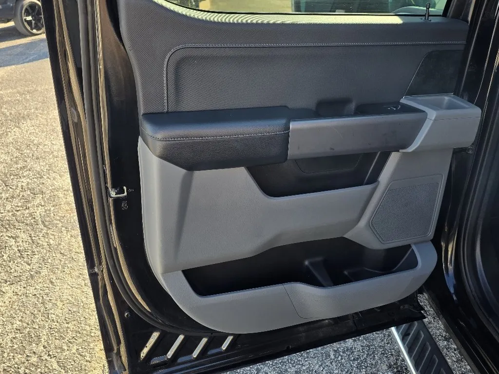Ford F-150 photo 12