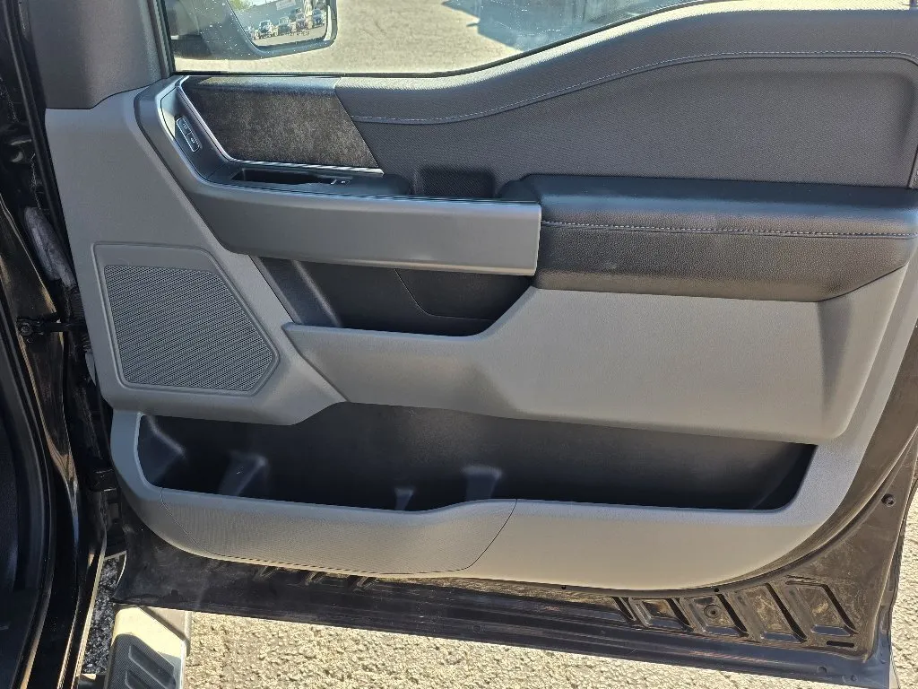 Ford F-150 photo 16