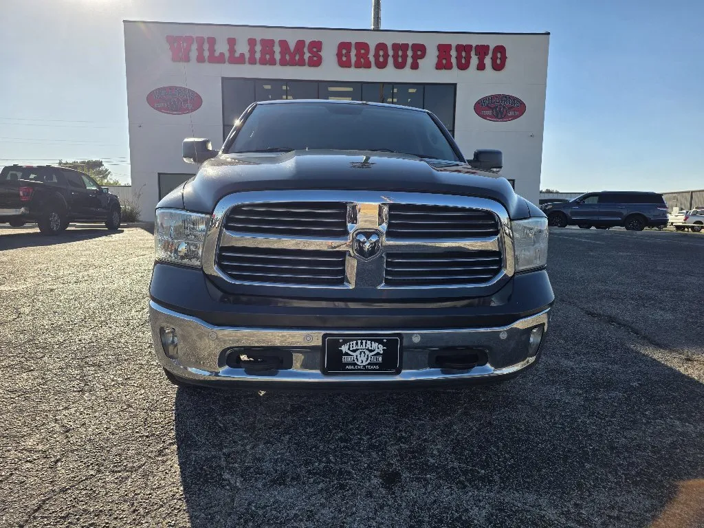 Ram 1500 photo 2