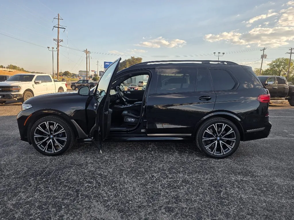 BMW X7 photo 9
