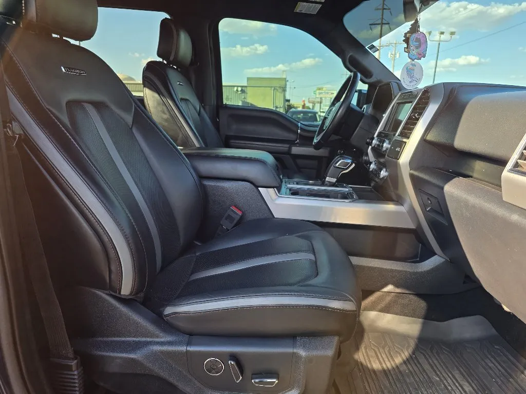 Ford F-150 photo 17