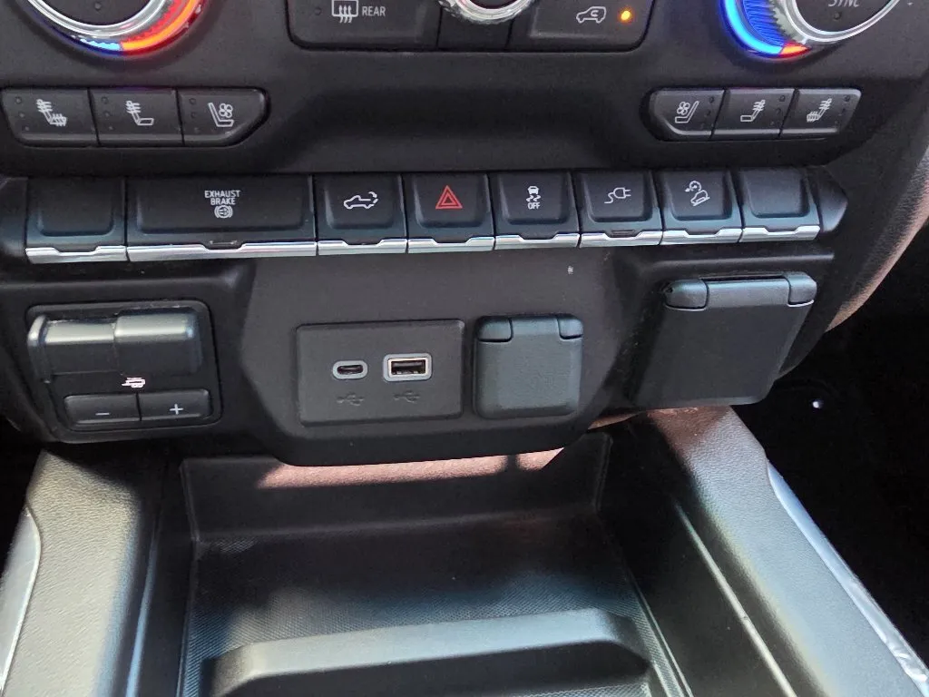 GMC Sierra photo 21