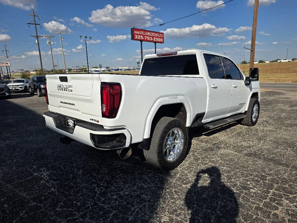 GMC Sierra photo 7