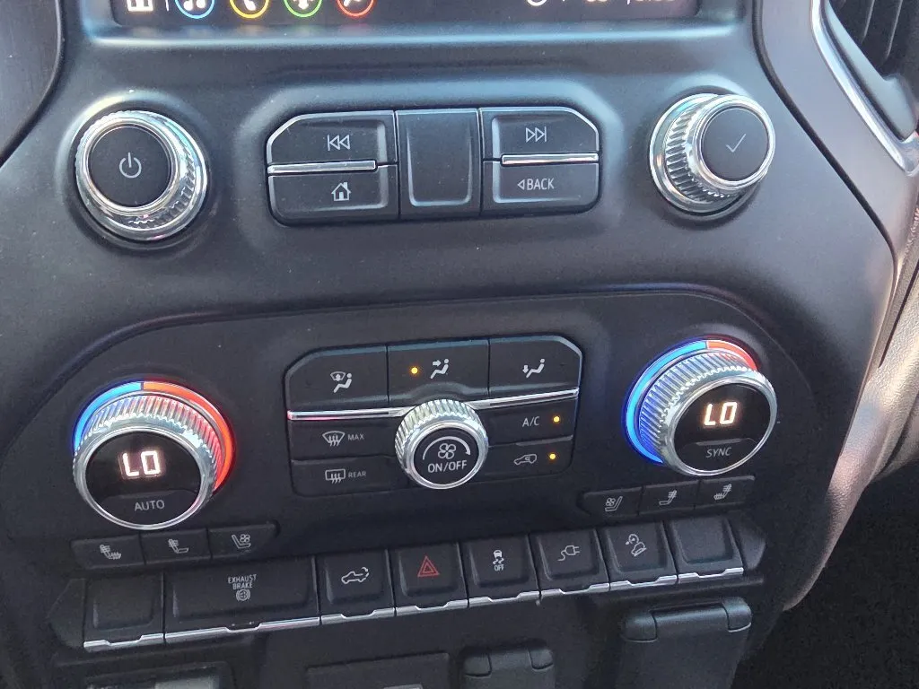 GMC Sierra photo 20