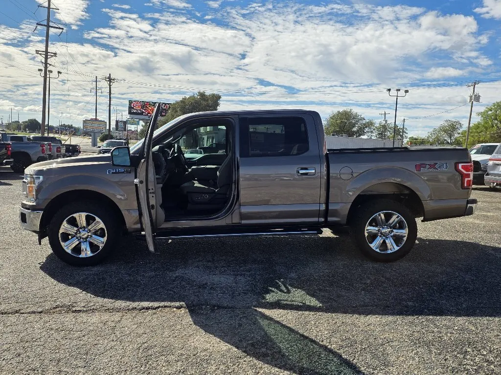 Ford F-150 photo 9