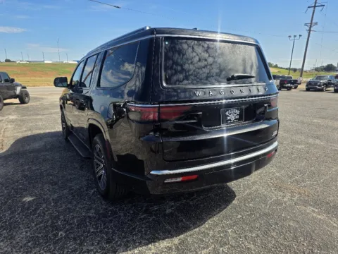 More photos of 2024 JEEP WAGONEER SERIES II at Williams Group Auto, TX