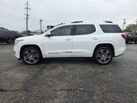 More photos of 2018 GMC ACADIA DENALI at Williams Group Auto, TX