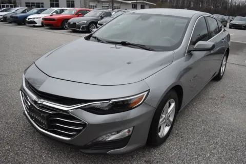 More photos of 2024 Chevrolet Malibu LT at Exclusive Motorcars, MD