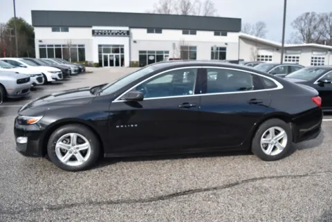 More photos of 2024 Chevrolet Malibu LT at Exclusive Motorcars, MD