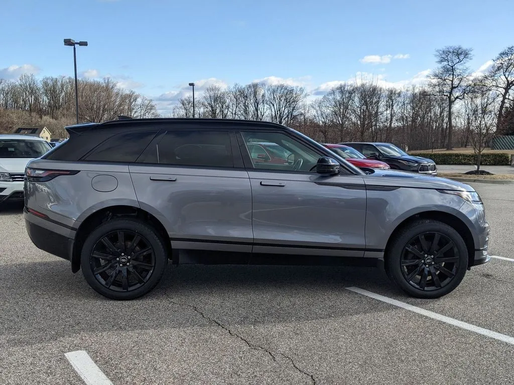 2020 Land Rover Range Rover Velar S's photo