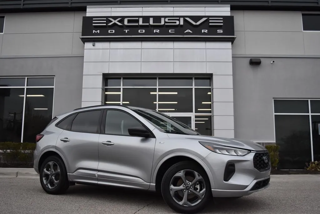 2024 Ford Escape ST-Line's photo