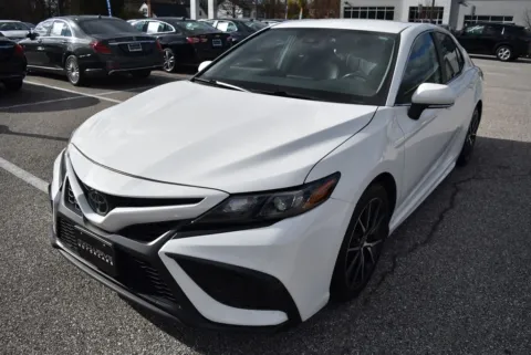 More photos of 2023 Toyota Camry SE at Exclusive Motorcars, MD