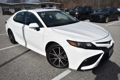 White 2023 Toyota Camry SE for sale in Randallstown, MD