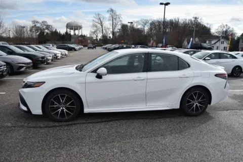 More photos of 2023 Toyota Camry SE at Exclusive Motorcars, MD