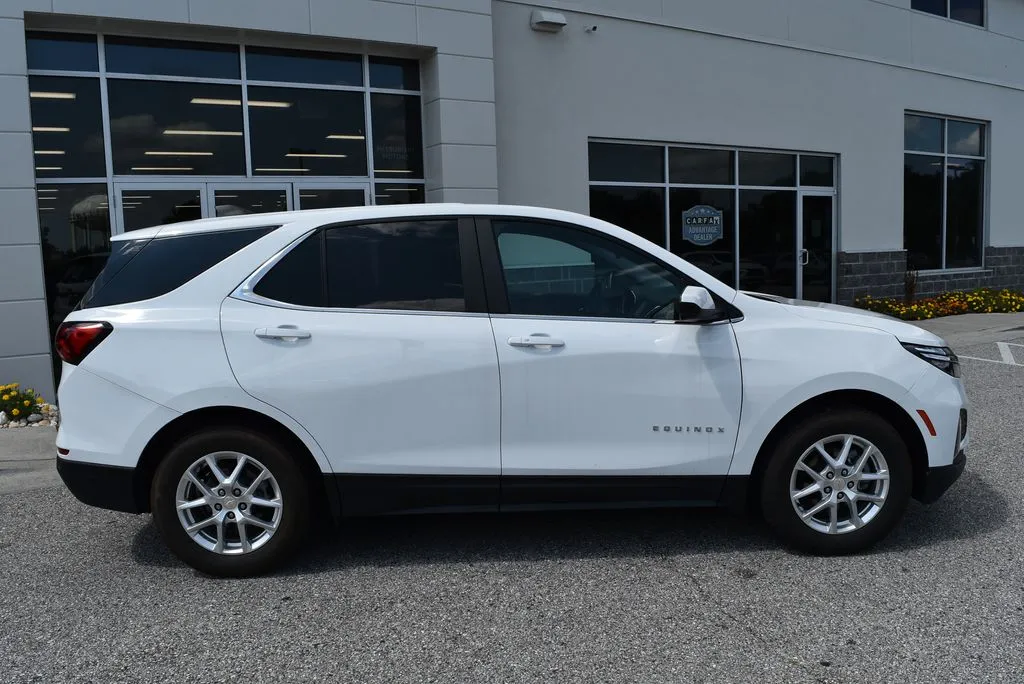 Chevrolet Equinox photo 2