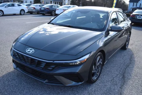 More photos of 2025 Hyundai Elantra SEL Convenience at Exclusive Motorcars, MD