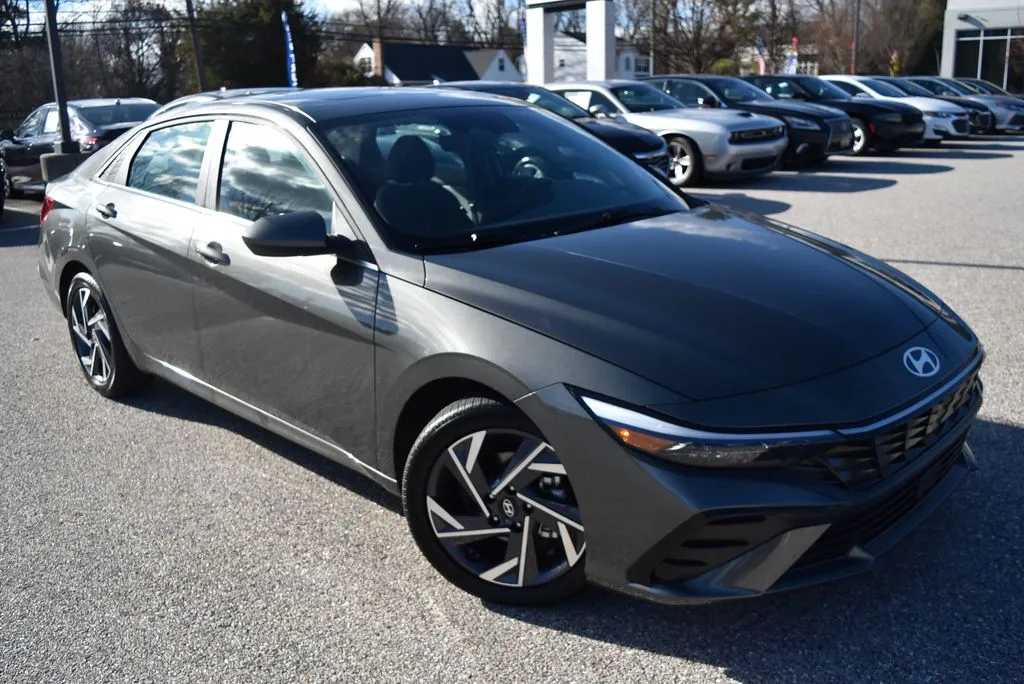 Gray 2025 Hyundai Elantra SEL Convenience for sale in Randallstown, MD