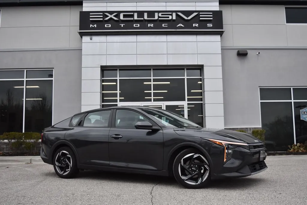 2025 Kia K4 EX's photo