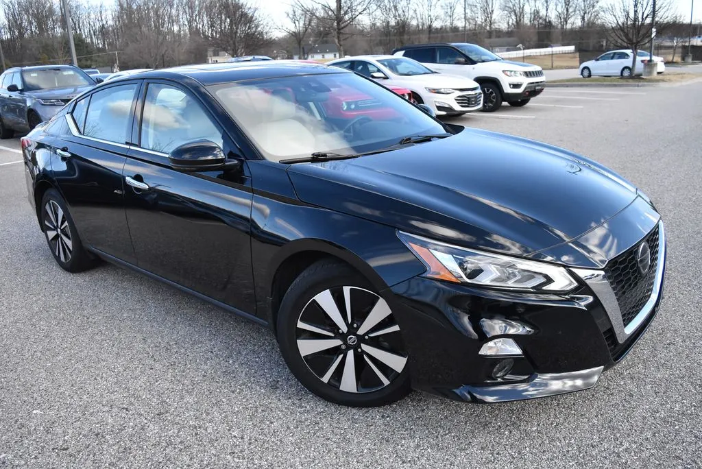 2022 Nissan Altima SL