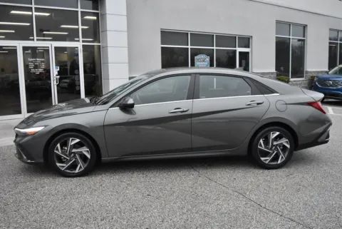 More photos of 2025 Hyundai Elantra SEL Convenience at Exclusive Motorcars, MD