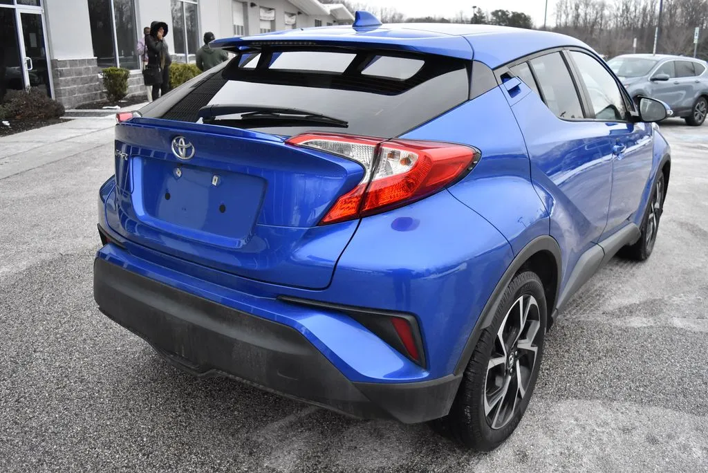 Toyota C-HR photo 7
