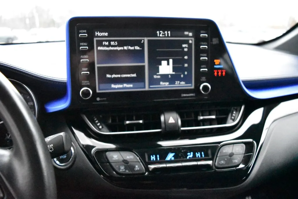 Toyota C-HR photo 15