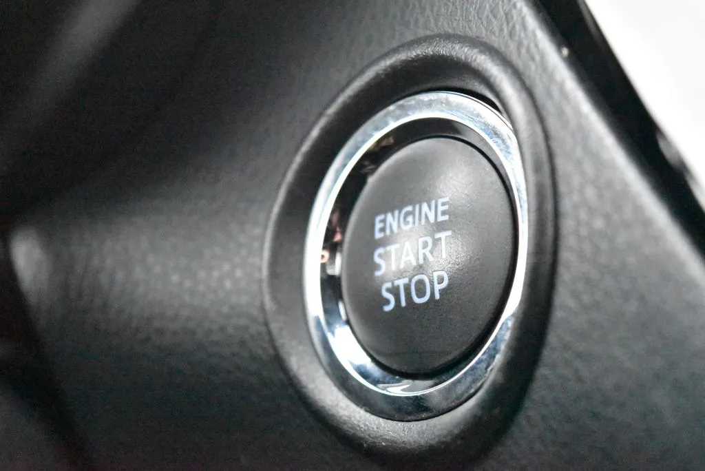 Toyota C-HR photo 17