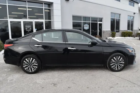 More photos of 2023 Nissan Altima 2.5 SV at Exclusive Motorcars, MD