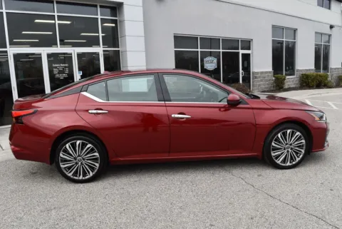 Photos of 2023 Nissan Altima 2.5 SL for sale in Randallstown, MD at Exclusive Motorcars