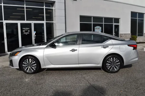 More photos of 2025 Nissan Altima 2.5 SV at Exclusive Motorcars, MD
